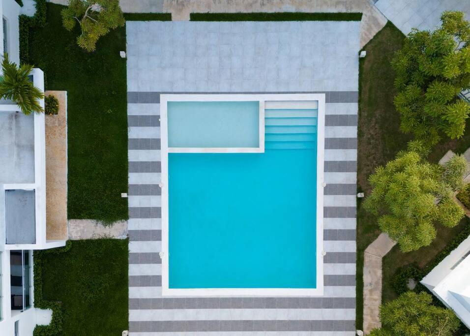 Apartment White Sands Condo, Beach, Wi-fi, Pool